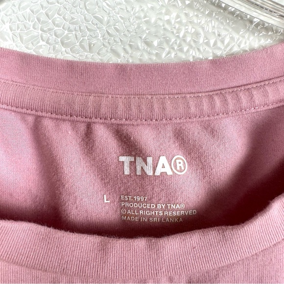 TNA Cropped Pink Tee Size L | Aritzia | Pilates Princess Y2K Athleisure Top - Picture 4 of 14